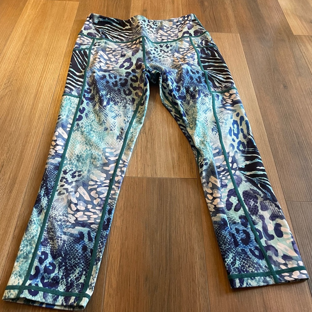 CVG wild things capris